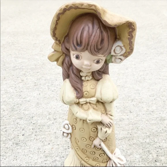 Vintage 70’s girl with hat and umbrella figure southern belle - Picture 3 of 9